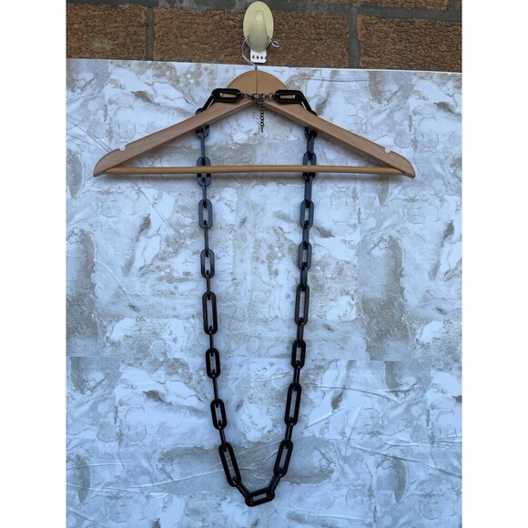 Rara Avis by Iris Apfel Resin Chain Link Necklace (Black) - Picture 3 of 5